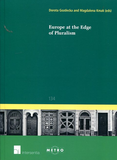 Europe at the edge of pluralism . 9781780683065