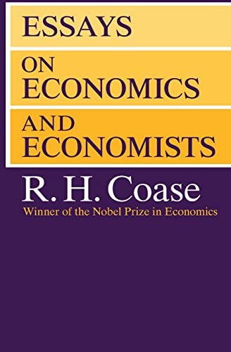 Essays on economics and economists. 9780226111032